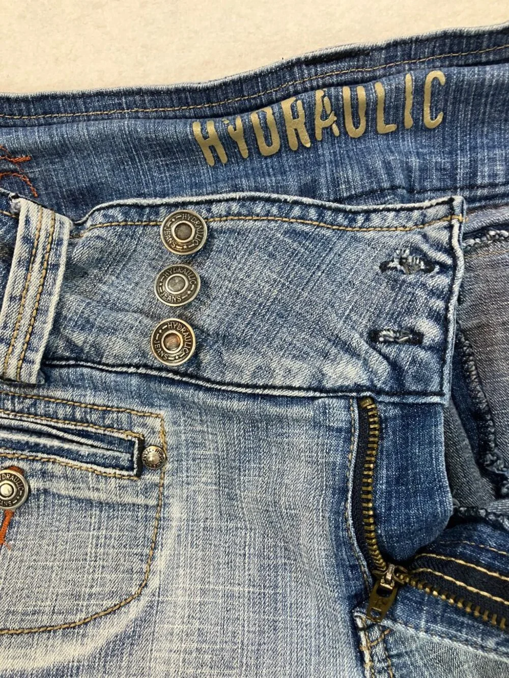 Hydraulic denim jean